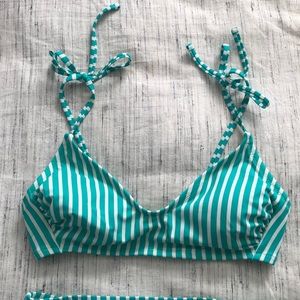 Shoulder tie bikini top